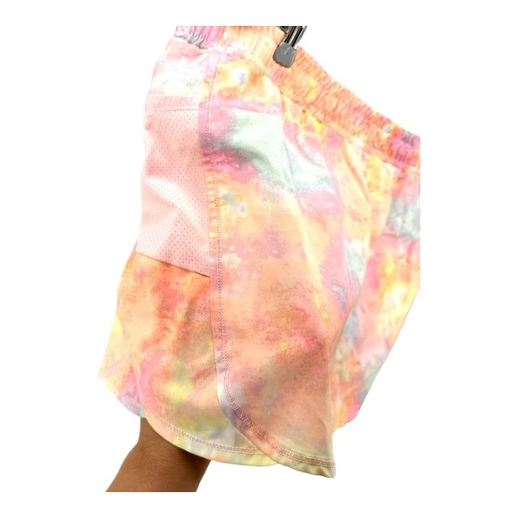 Xersion | 2X 20 1/2 Quick Dri Pastel Tie Dye Women’s Athletic Shorts - Picture 6 of 14
